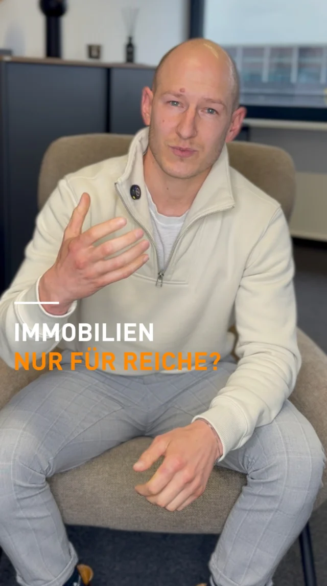 In Deutschland hält sich hartnäckig das Gerücht:
Immobilien sind nur was für Reiche.

Viele denken, man braucht Hunderttausende auf dem Konto,
um überhaupt starten zu können.
Falsch.

Auch die Reichen setzen kaum ihr eigenes Geld ein.
Sie nutzen Fremdkapital – und genau das kannst du auch.
Mit der richtigen Strategie finanzierst du sogar die Kaufnebenkosten einfach mit.

Was brauchst du wirklich?
✅ 2.500 € netto
✅ Gute Haushaltsrechnung
✅ Stabile Schufa
✅ Festen Arbeitsvertrag

Das reicht.
Und dann kannst du anfangen, echtes Vermögen aufzubauen.

Willst du wissen, wie?
Schreib uns eine DM!

#wohnwert #immobilieninvestor #vermögensaufbau #fremdkapitalnutzen #kapitalanlage #immobilienstrategie #immobilienfinanzierung #eigenkapitalaufbau #mindsetmoney #investierenlernen